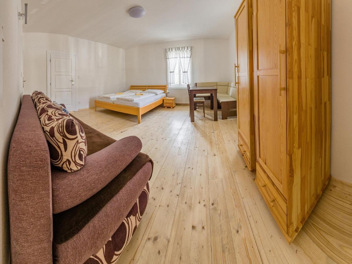 Svajciarsky Dom Guest House Vysoke Tatry Exterior photo